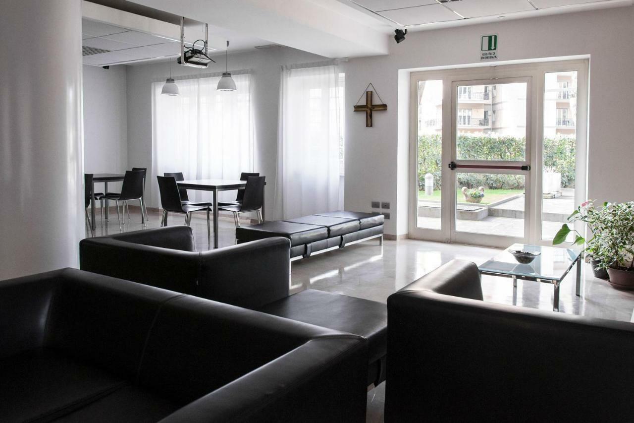 Preziosissimo Sangue Bed and Breakfast Rome Buitenkant foto